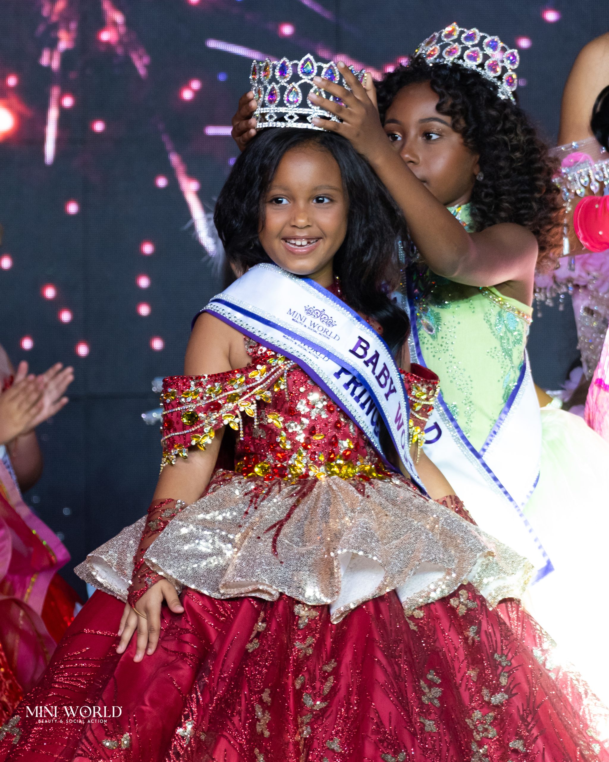 reinas_mini_world_2026_con_logo_abca_32